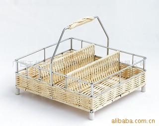 鐵線制品;藤籃;竹籃;編織品;酒架;刀叉籃;多層儲物架;儲物籃;水草籃;面包籃;洗衣籃;儲物架;_家用竹、木制品 家用竹、木制品 _中國 廣西 玉林市 85 MIN ZHU ROAD, SOUTH,GUANGXI,CHINA_廣西玉林百恩德日用工藝品制造_