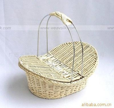 鐵線制品;藤籃;竹籃;編織品;酒架;刀叉籃;多層儲物架;儲物籃;水草籃;面包籃;洗衣籃;儲物架;_家用竹、木制品 家用竹、木制品 _中國 廣西 玉林市 85 MIN ZHU ROAD, SOUTH,GUANGXI,CHINA_廣西玉林百恩德日用工藝品制造_